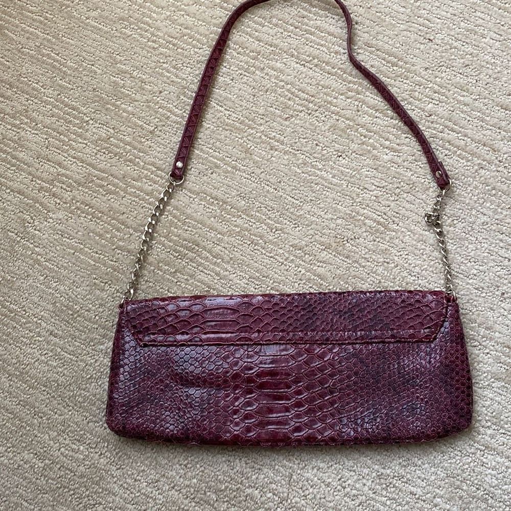 Women’s Bonita Bags New York Faux Leather Snakeskin Plum Shoulder Bag - Picture 3 of 8